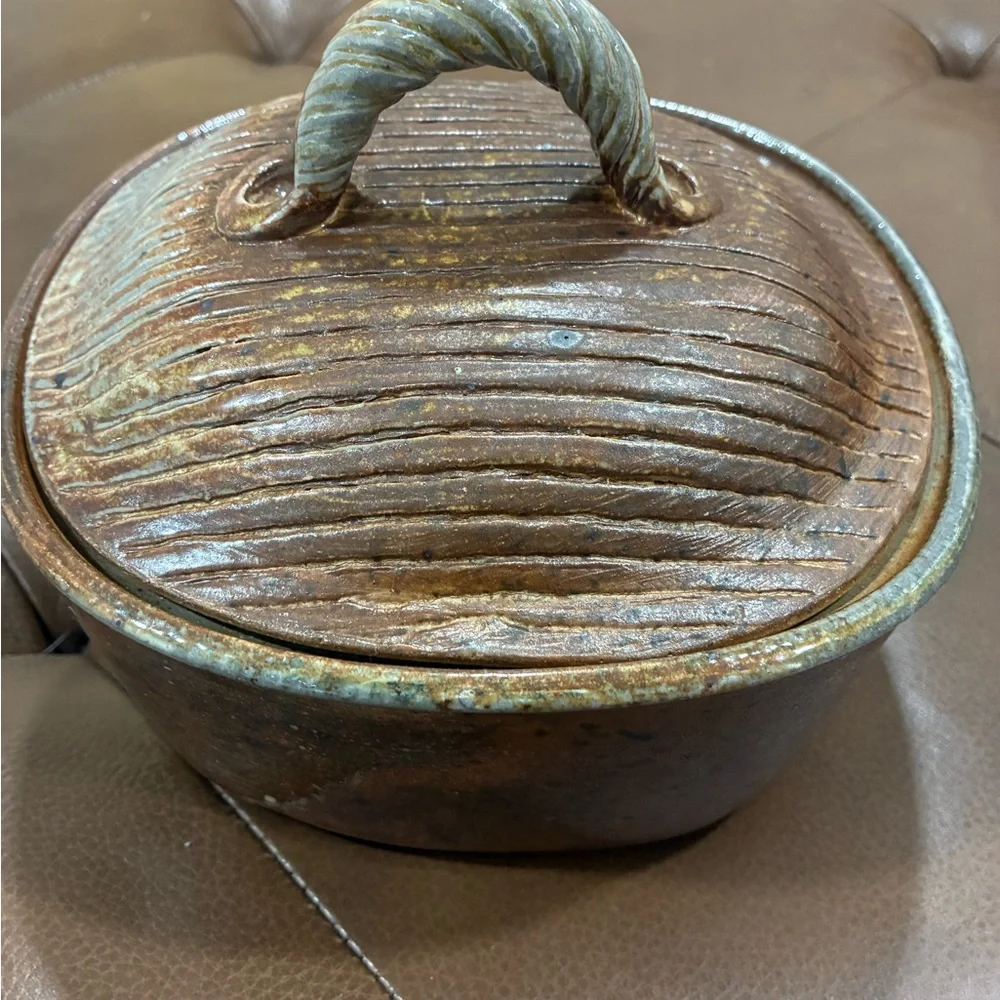Stoneware Casserole Studio Stoneware Soup Tureen or Serving Dish W/ Twisted Lid
